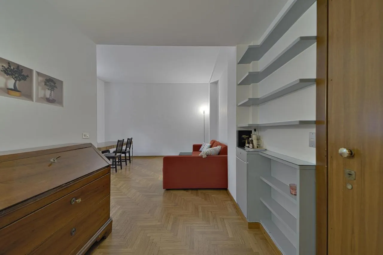 Appartamento San Vincenzo - Milano Italy