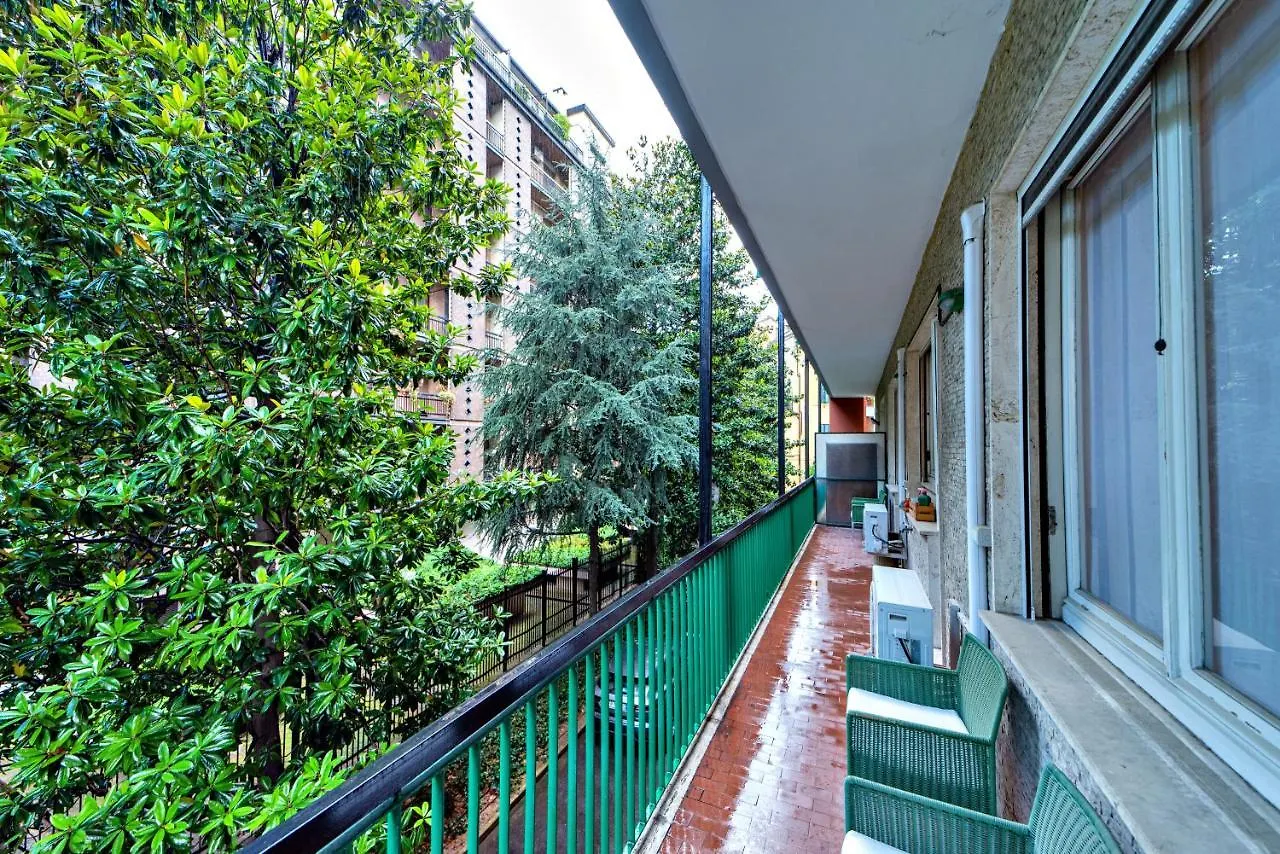 Appartamento San Vincenzo - Milano Italy